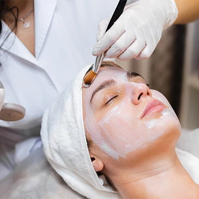 Trattamento viso donna