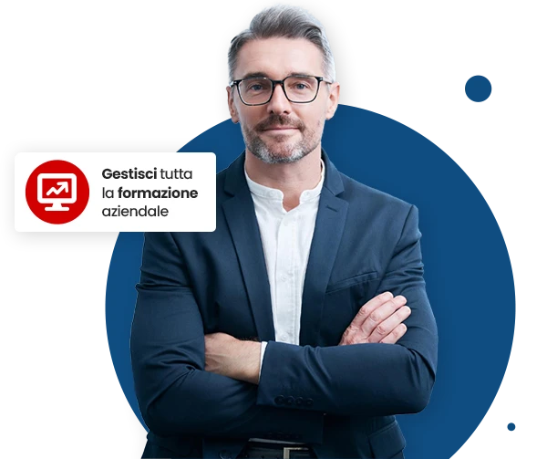 Uomo con braccia conserte e vestito elegante sorride